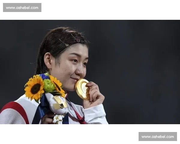 在反复伤病困扰中坚持前行的运动员命运挑战与重生之路抉择故事